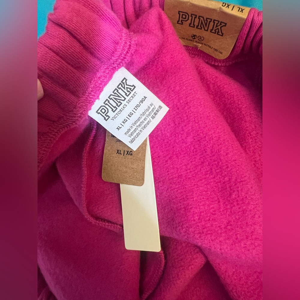 Victoria's Secret PINK Women's Everyday Lounge Boyfriend Shorts - Picture 4 of 5